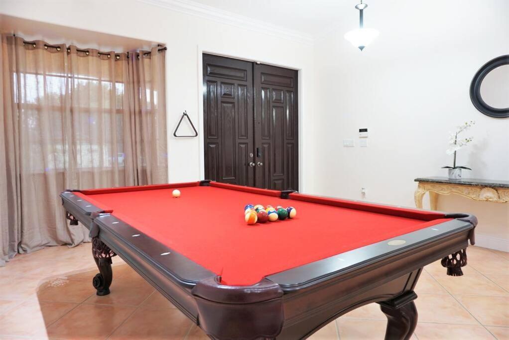 New Luxury Vacation Dream Rental- Sleeps 15! ไมอามี ภายนอก รูปภาพ
