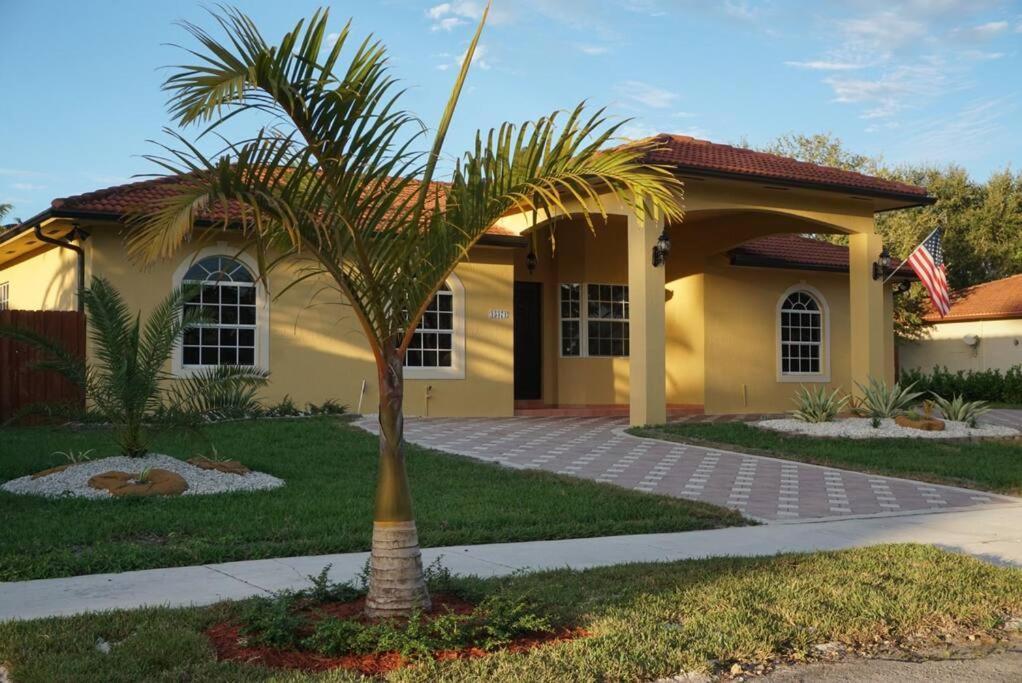 New Luxury Vacation Dream Rental- Sleeps 15! ไมอามี ภายนอก รูปภาพ