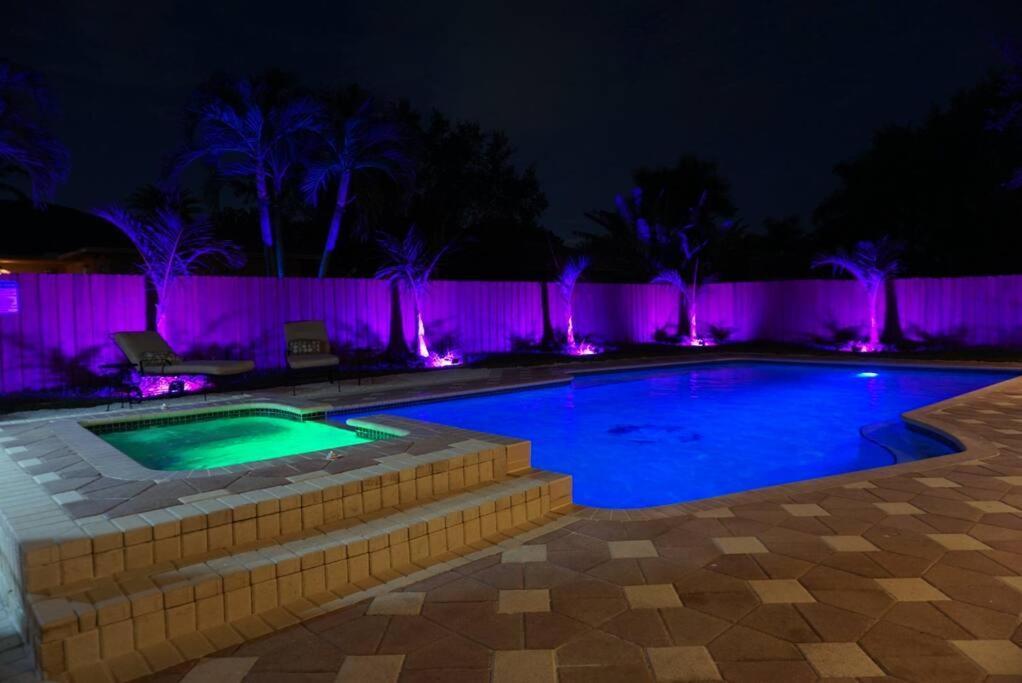 New Luxury Vacation Dream Rental- Sleeps 15! ไมอามี ภายนอก รูปภาพ
