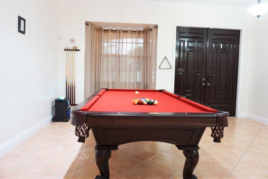 New Luxury Vacation Dream Rental- Sleeps 15! ไมอามี ภายนอก รูปภาพ