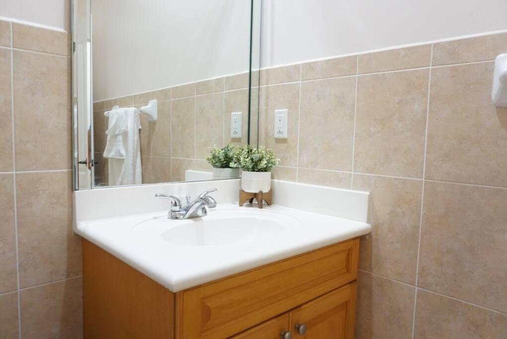 New Luxury Vacation Dream Rental- Sleeps 15! ไมอามี ภายนอก รูปภาพ