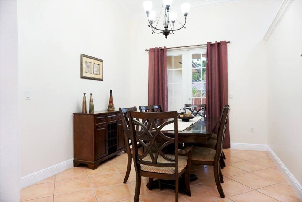 New Luxury Vacation Dream Rental- Sleeps 15! ไมอามี ภายนอก รูปภาพ